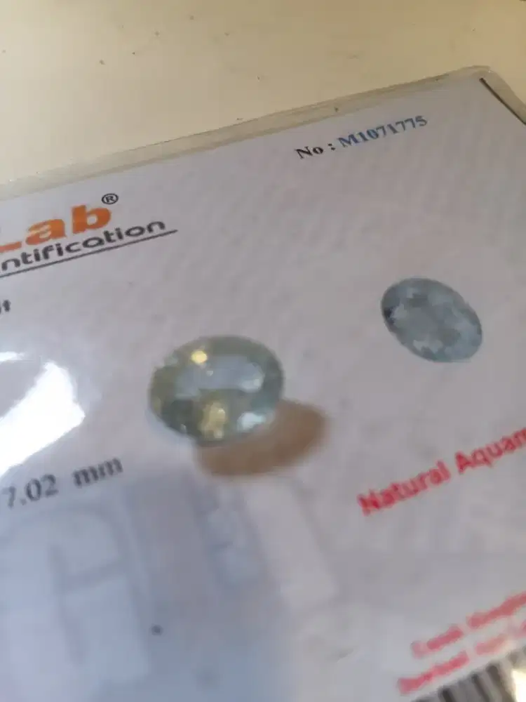 Jual batu 'aquamarine' natural sertifikat memo