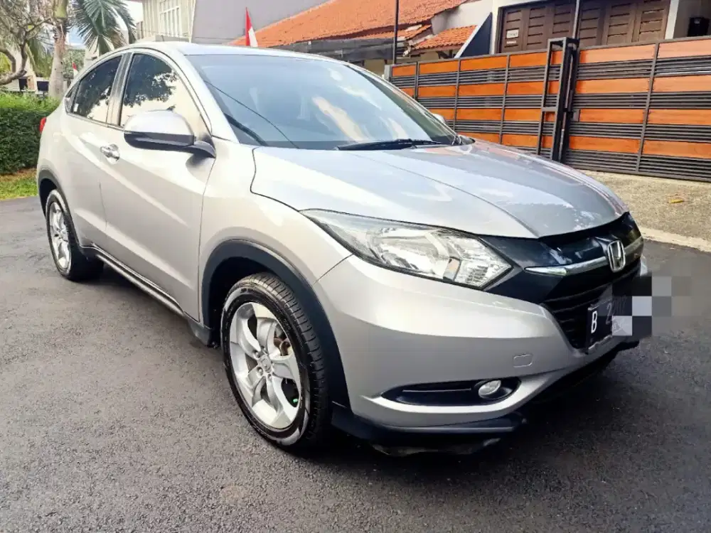 Honda HRV 1.5 E thn. 2017, matic, silver metalik
