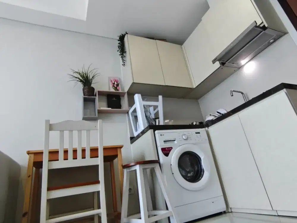 Mau Dijual Apartemen Puri Mansion 2 Kamar Tidur 49 m2 Furnish Apik Cantik Warna Senada Harga Termurah Hanya 813 Juta