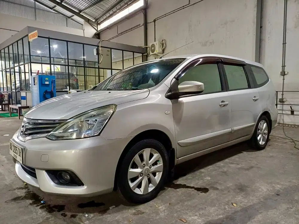 Nissan Livina 2013 Bensin