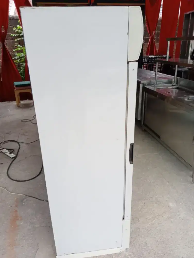 Crown showcase 3 rak