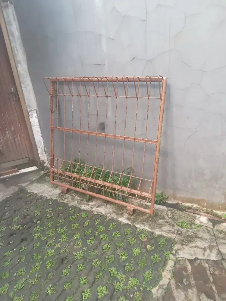 Murah Pagar Pintu Besi Dorong
KOKOH