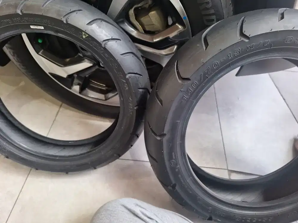 jual dua ban IRC kondisi masih bagus ukuran 110 dan 130