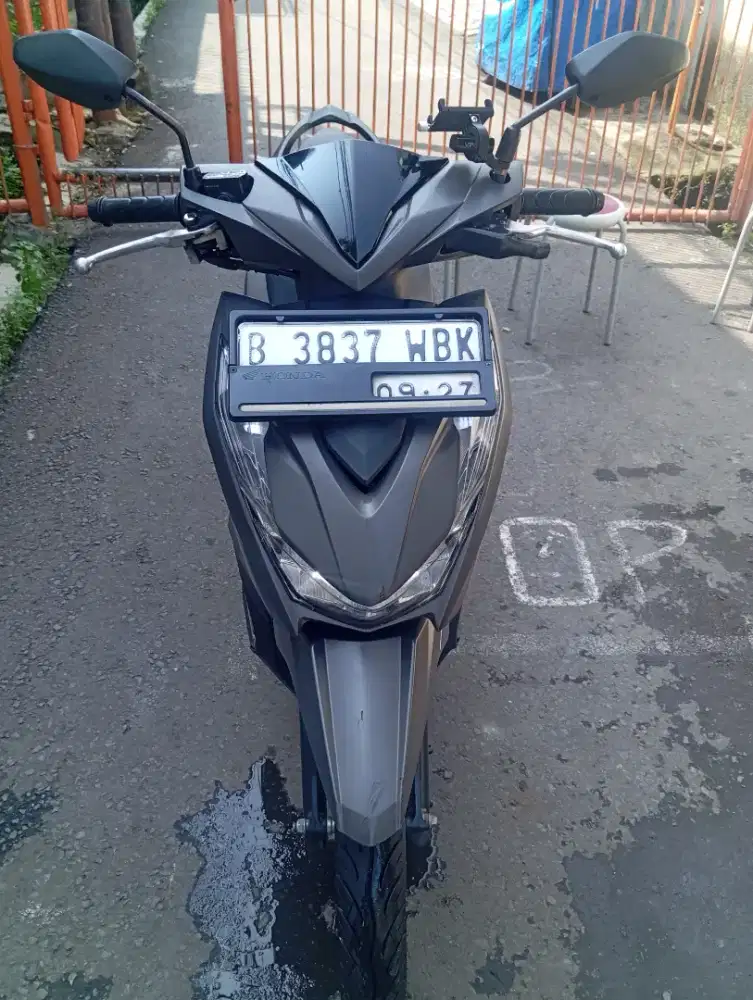 Bismillah jual motor honda beat delexu mesin halus CVT aman
