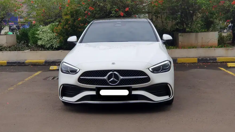 Km5rb mercedes benz mercy c300 amg line 2023 putih