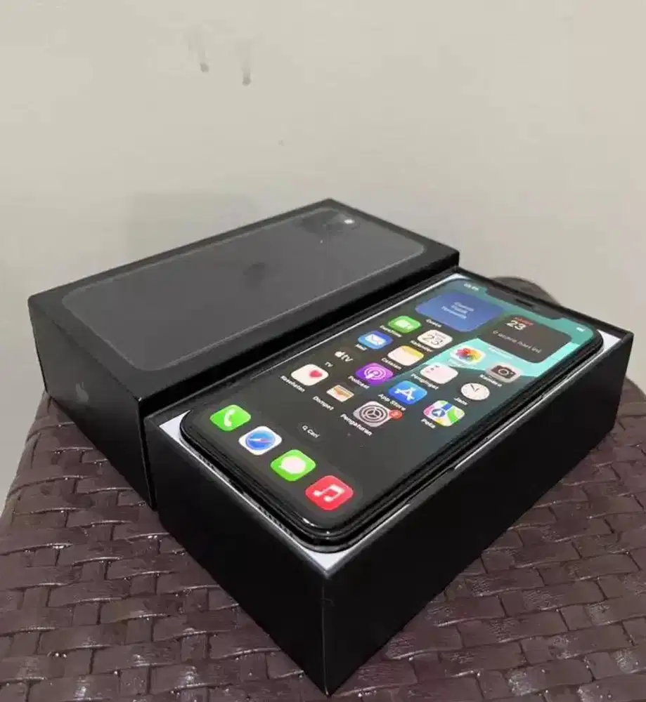 For sale iphone 11 promax 256