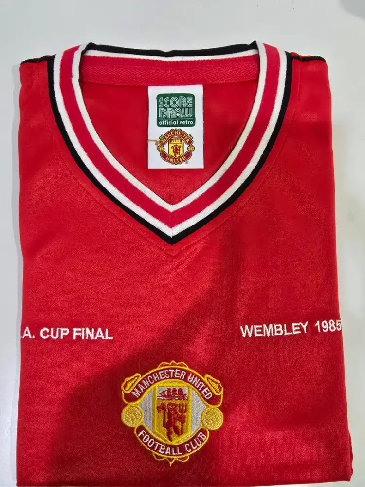 Jersey retro manchester United score draw