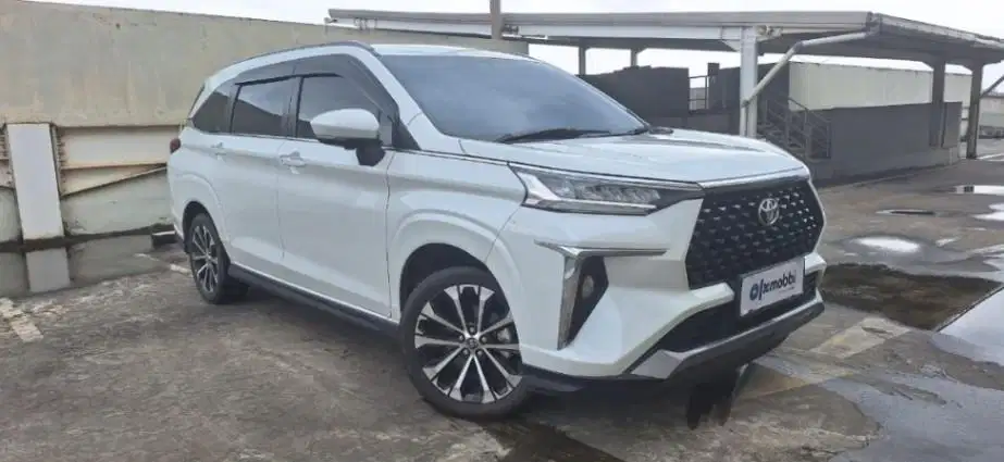 TERMURAH Toyota Avanza 1.5 New Veloz Q Bensin-AT 2021 EZF B