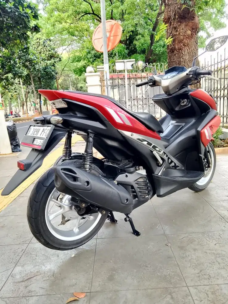 DIJUAL CASH YAMAHA AEROX 155 THN 2018 PAJAK OFF 2X SIAP PAKAI