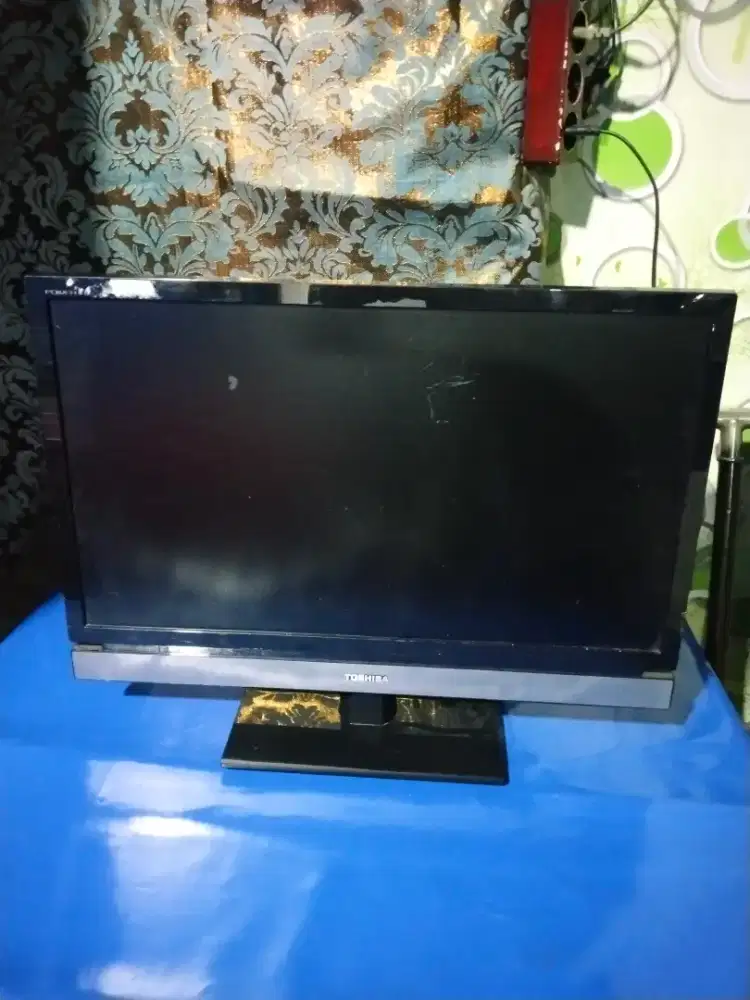 TV led toshiba 23in
