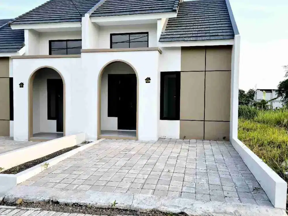 Rumah 200 Jtan dekat pabrik keramik Arwana di Wringinanom