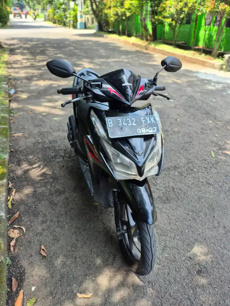 Dijual Honda Vario KZR tahun 2014 pajak hidup panjang