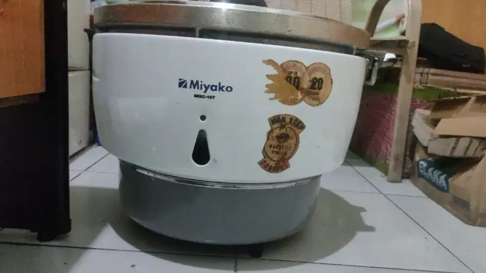 Gas Cooker Miyako 10 L kondisi mulus