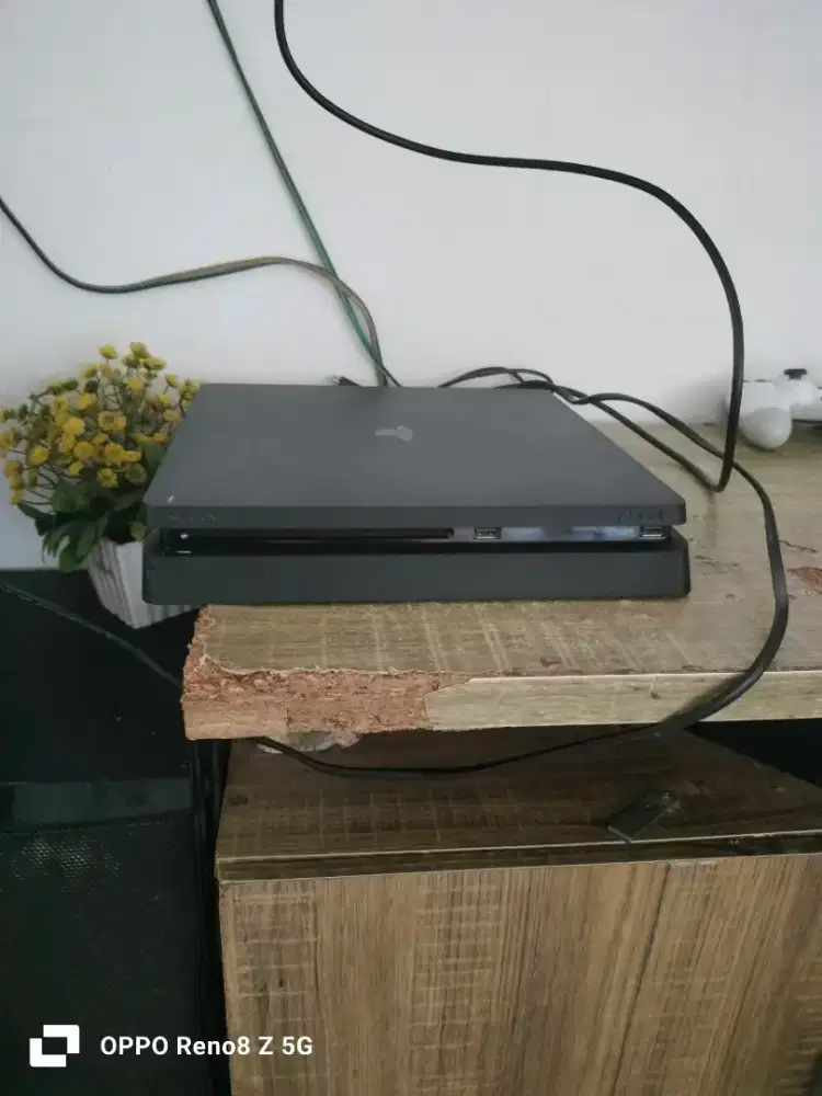 Jual cepat PS 4 Pro