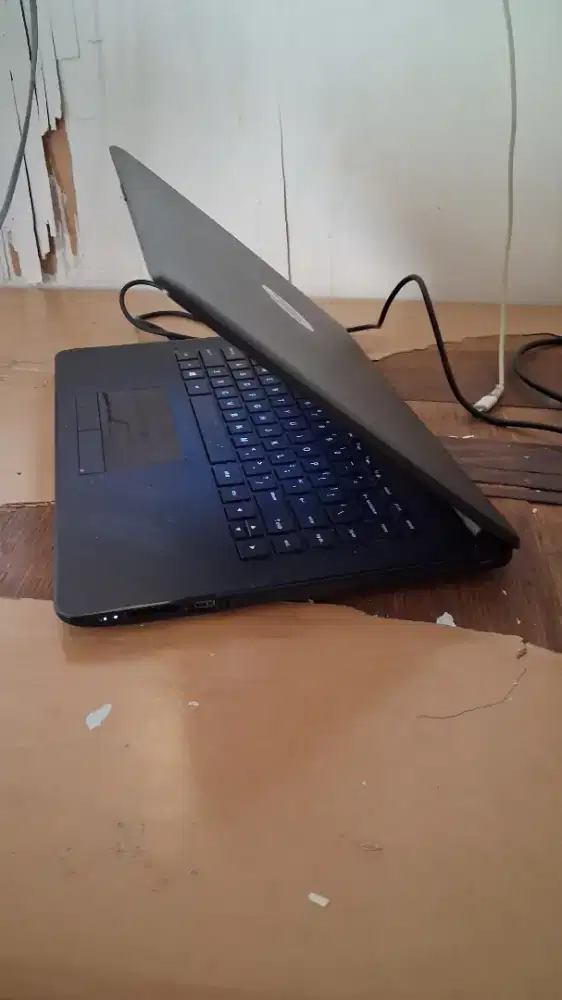 Laptop HP 14s AMD E2-9000 Siap pakai