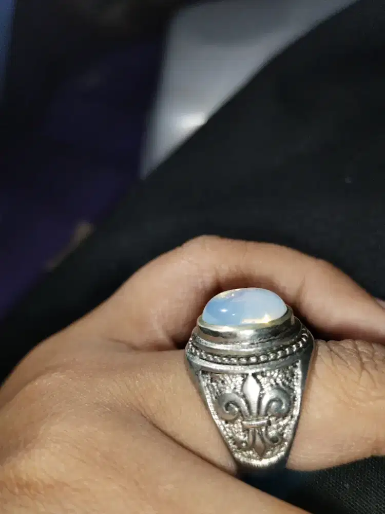 Batu berzat api natural