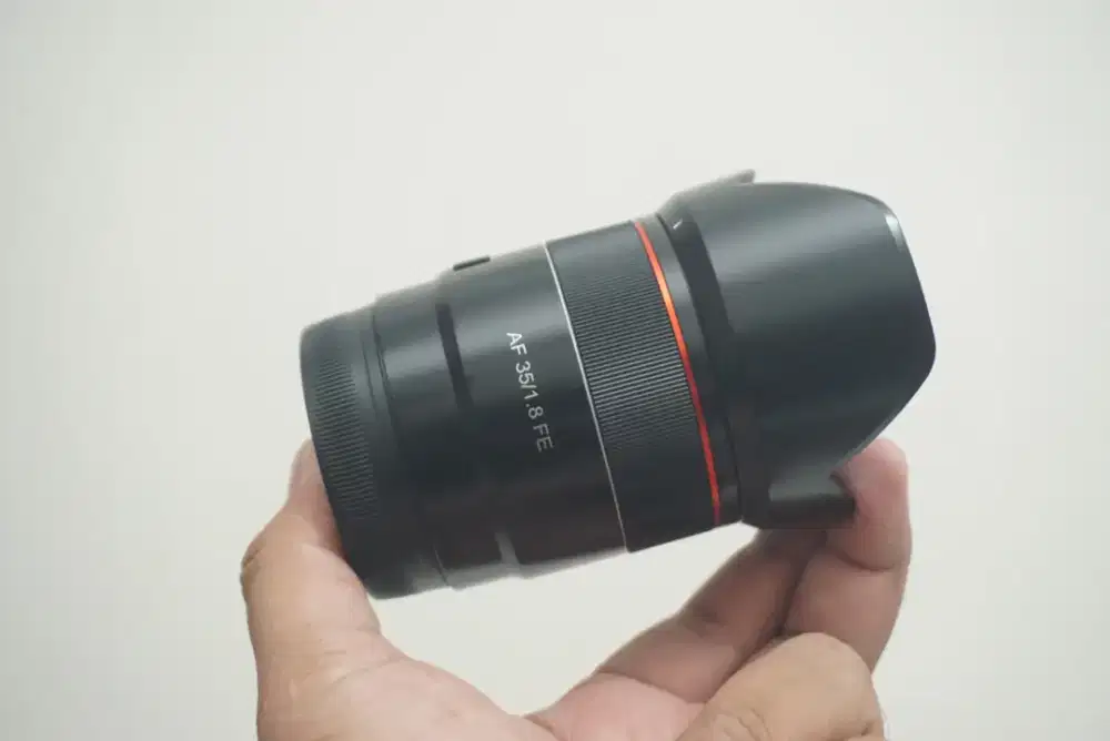 SAMYANG 35mm F1.8 AF FE FOR SONY FULLFRAME 35 mm LENSA