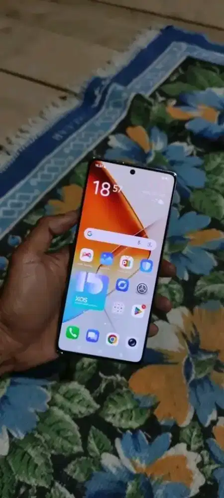 Infinix note 40 8+8/256