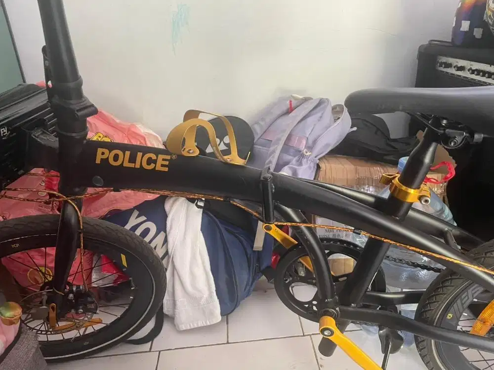 Sepeda Lipat Police