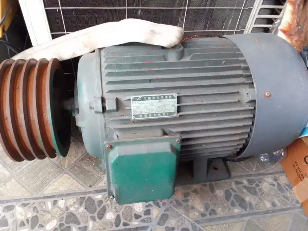 Di jual murah Dinamo 22 kw 380 volt