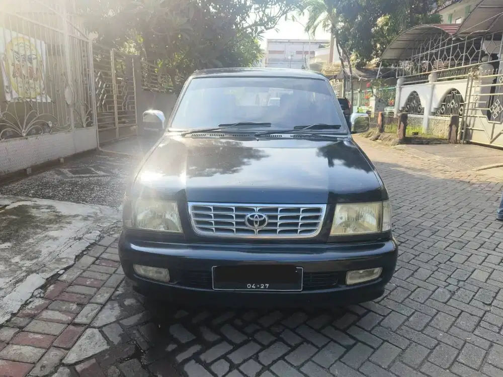 Toyota Kijang LGX Facelift 2002 Bensin AT