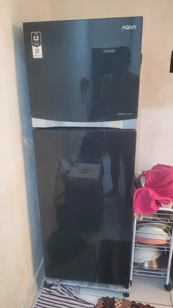 Kulkas 2 Pintu AQUA INVERTER