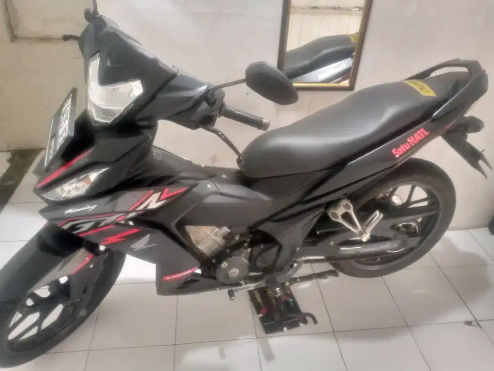 Jual Honda Supra GTR 150 surat lengkap pajak panjang no minus