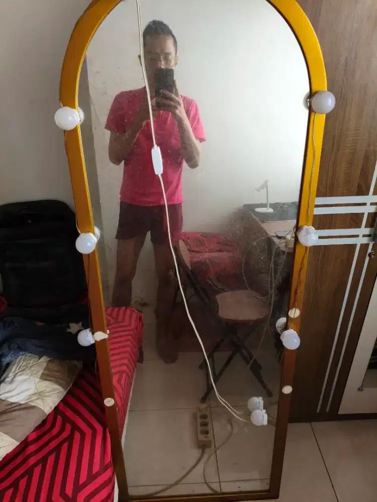 JUAL CERMIN FULL BODY STAND BELI 1 DAPAT 2