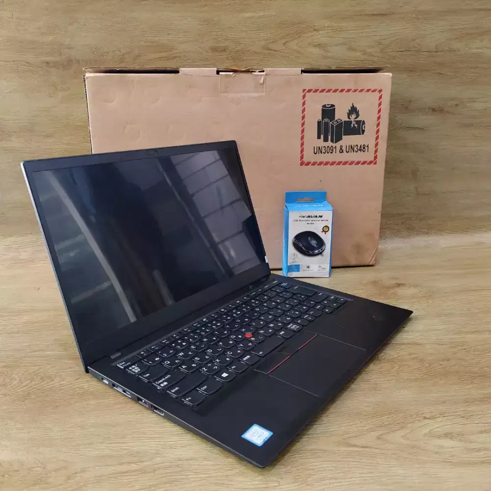 Laptop Lenovo Thinkpad X1 Carbon Slim Core i5 Gen 8 Ram 8GB  Bonus Mou