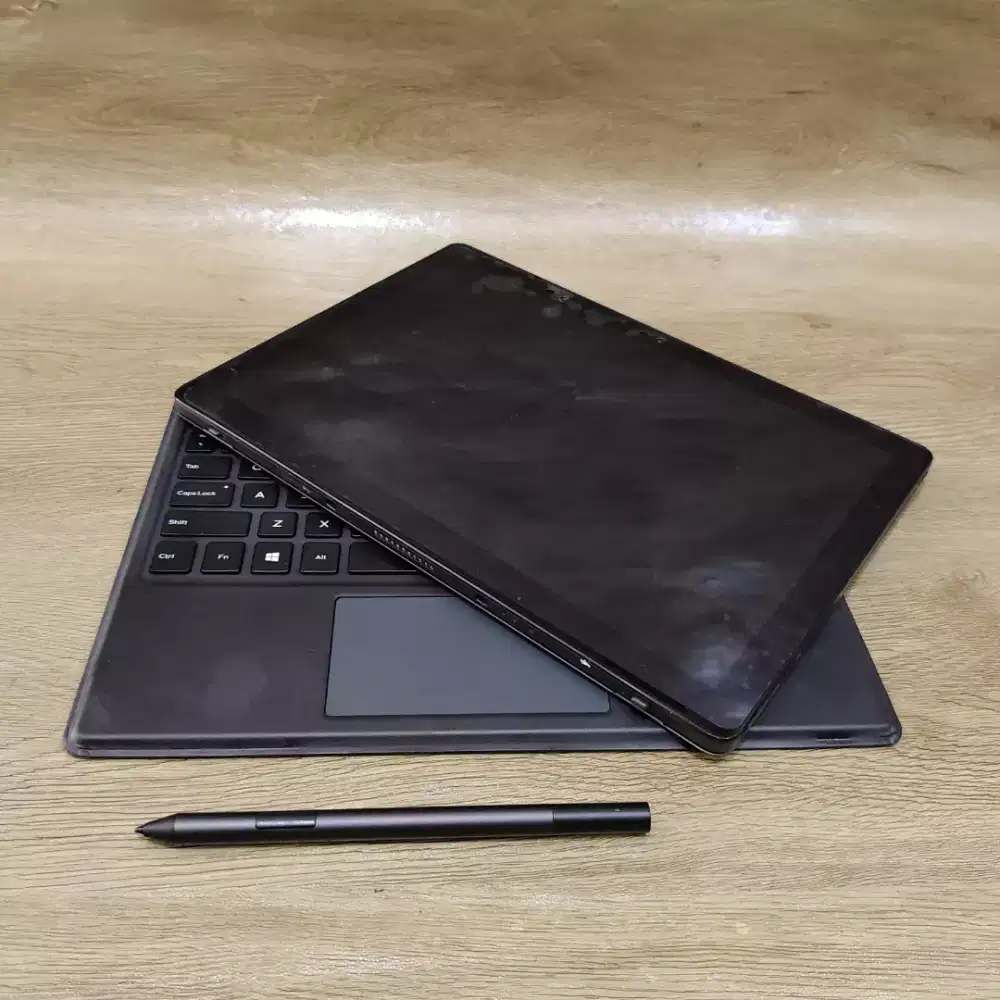 Laptop Dell Slim Core i7 Gen 8 Ram 16GB Touchscreen bonus Mouse Baru S