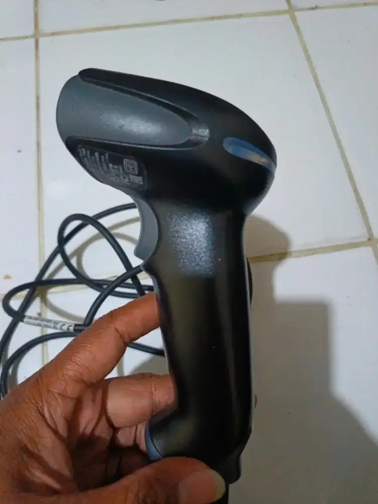 Barcode scanner untuk mini market