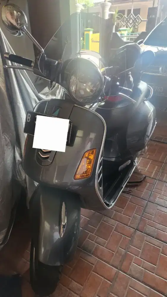 Vespa GTS 150 3v 2016 abu abu