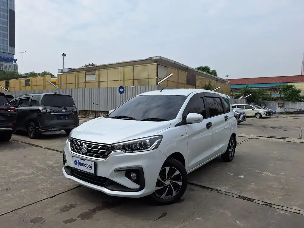 Pajak Panjang - Suzuki Ertiga 1.5 Hybrid GX Bensin-AT 2022