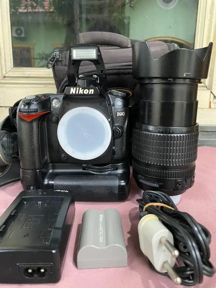 KAMERA DSLR NIKON D90 SEMI PRO