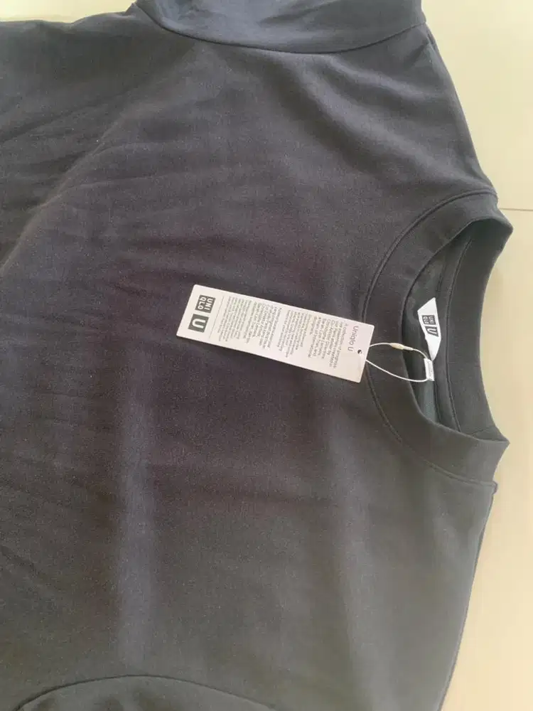 Tshirt Uniqlo AIRsim Size M