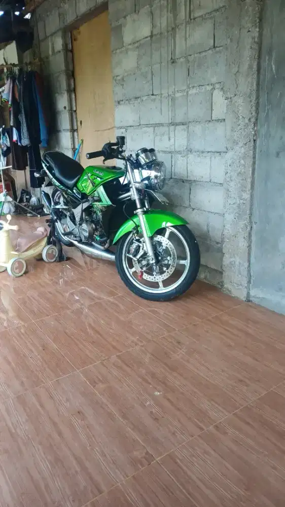 Kawasaki ninja R 2015