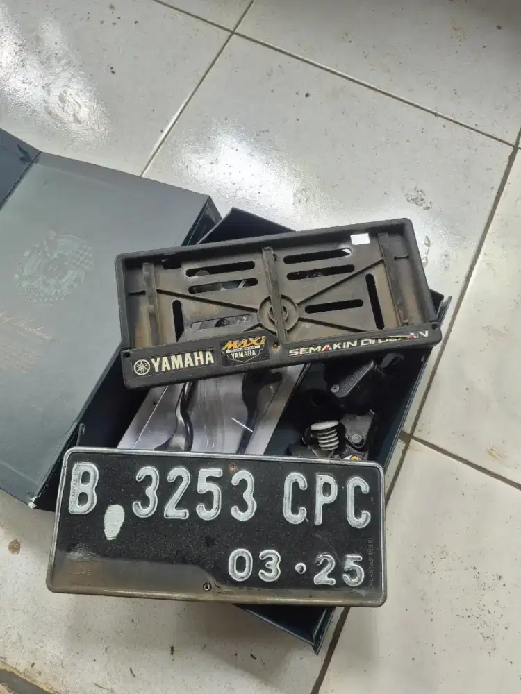 Head cover, Plat Cover, Rem set, Winshield Nmax Ori - Second