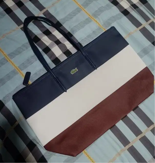 Tas Totebag Lacoste Salur