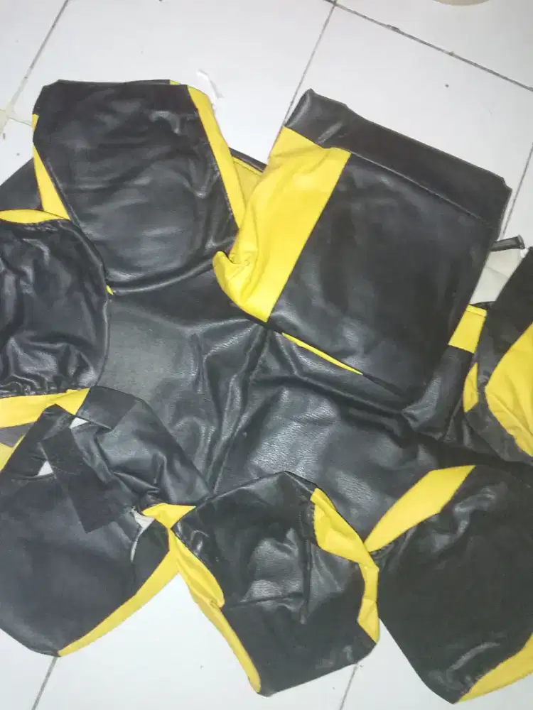 Jok Mobil Calya 2018