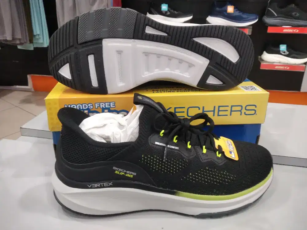 Sepatu skechers vertex sizs 45 murah