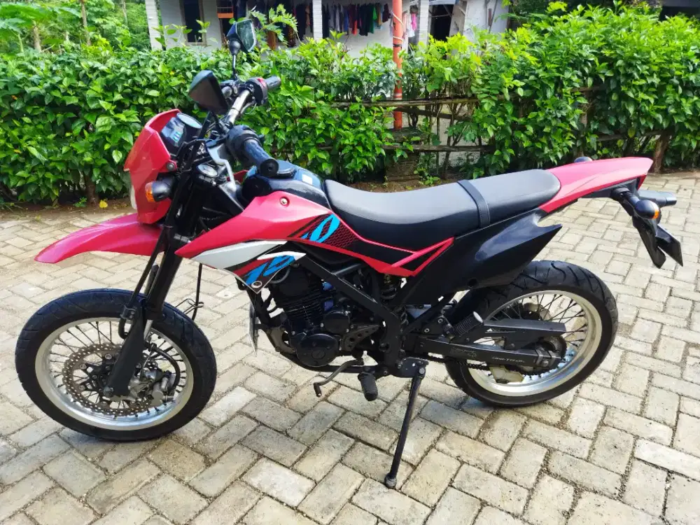 Kawasaki Dtracker 150