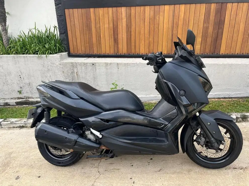 Xmax 250 - 2019 - All Black