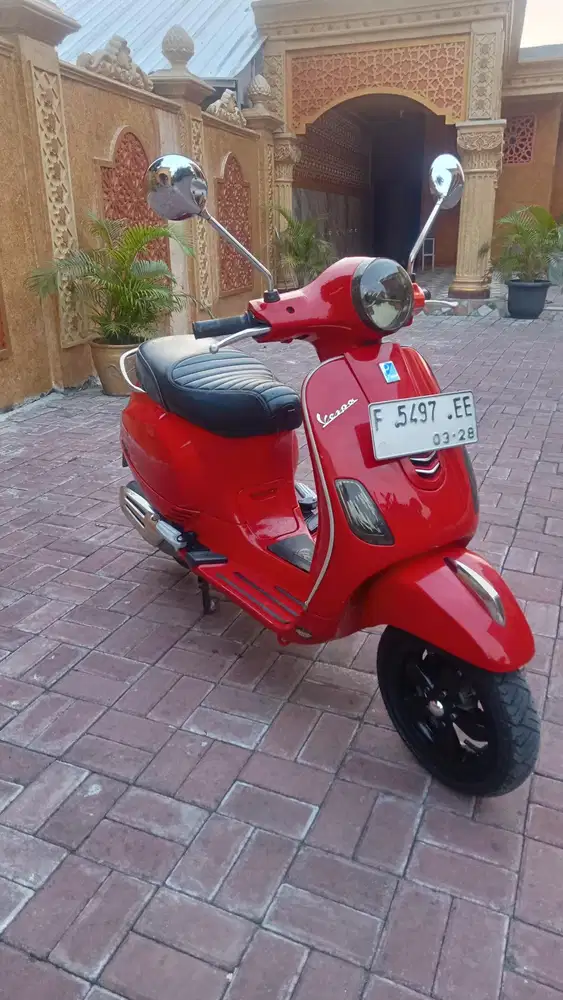 jual murah Vespa LX 125cc 2018 surat lengkap