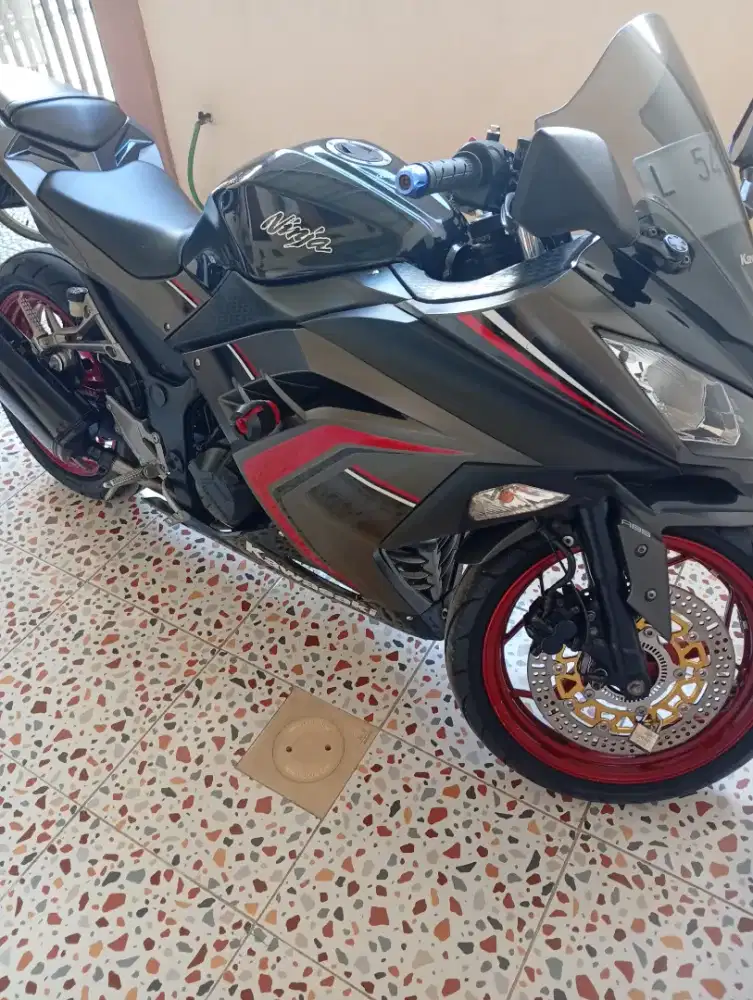 Kawasaki ninja EX250M lengkap Mulus siap pakai nyala semua