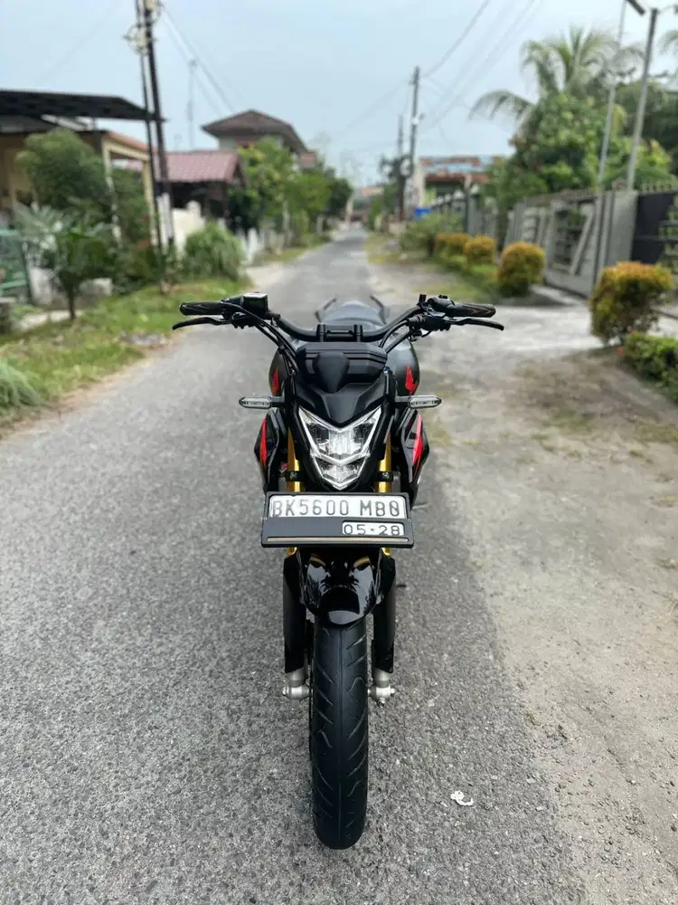 Honda CB 150R V4  Tahun 2023