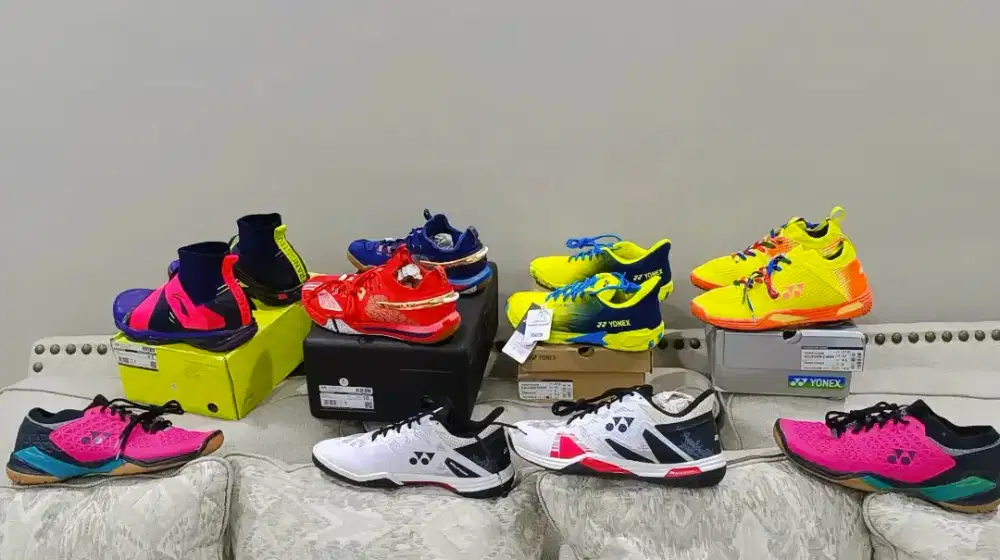 Dijual sepatu badminton (paket borongan)