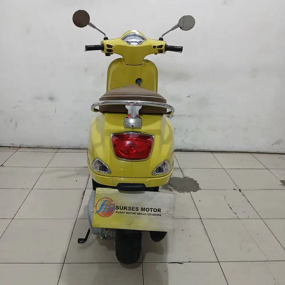 VESPA LX 125 I-GET 2024 SEKEN KREDIT DP 1JUTA ANGSURAN SANGAT RINGAN