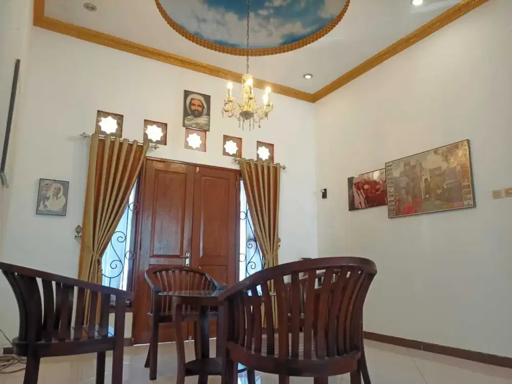 Dijual Rumah Istimewa Maguwo, Dalam RIngroad, Dekat Transmart