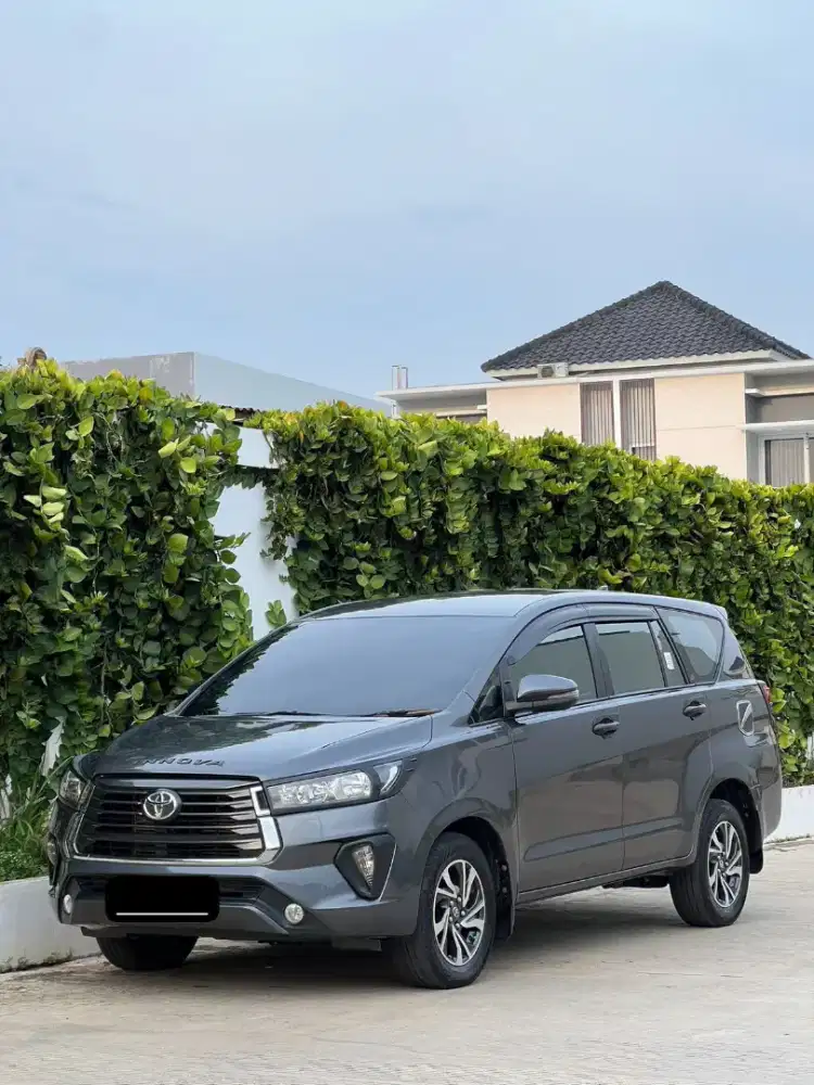 Innova 2.4 G Solar MT 2023 ( Km 70 ribuan )