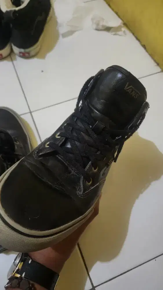 Jual sepatu vans kulit original